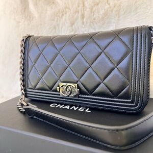 CHANEL BOY Black Clutch with chain